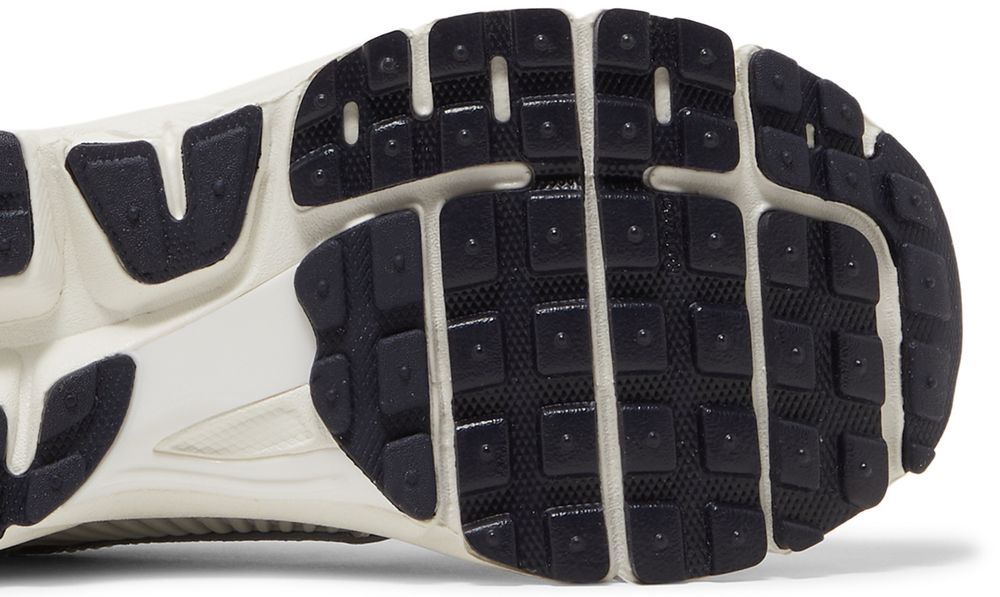 Nike Zoom Vomero 5 Photon Dust Metallic Silver (Women's)