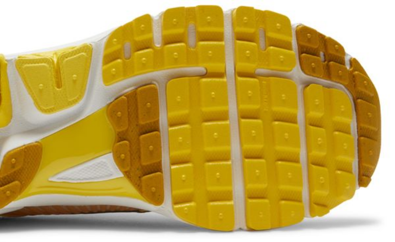 Nike Zoom Vomero 5 Yellow Ochre
