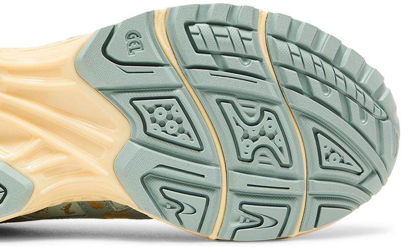 ASICS Gel-Kayano 14 Pure Gold Cold Moss