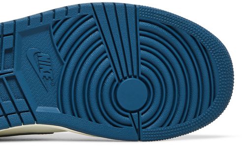 Jordan 1 Mid
French Blue (Women's)