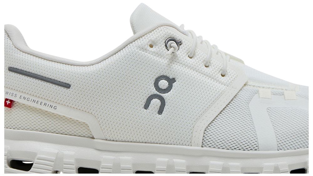 On Running Cloud 6 All White