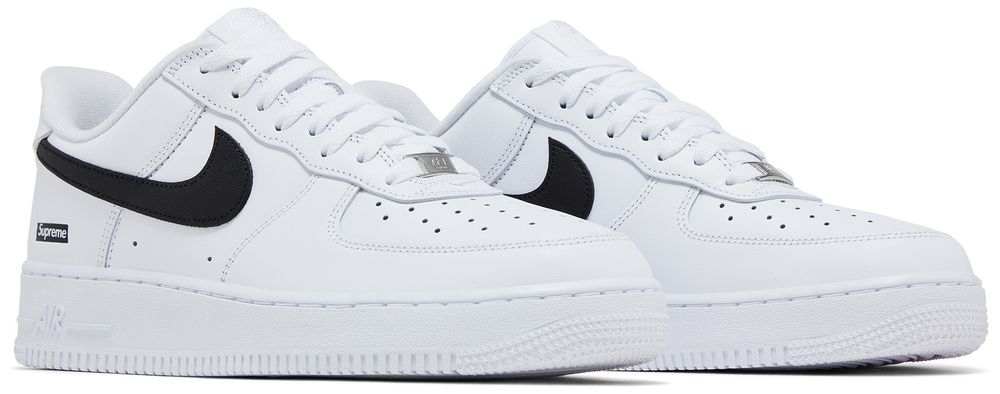 Nike Air Force 1 Low Supreme White Black