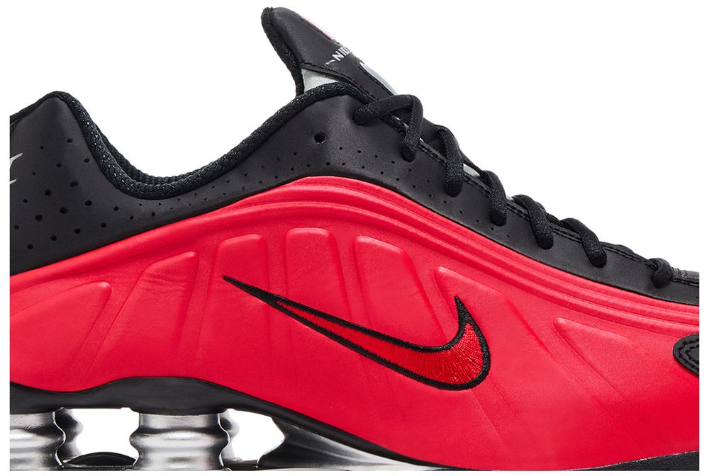 Nike Shox R4 University Red Black Metallic Silver