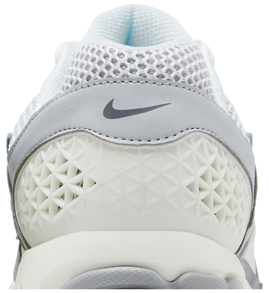 Nike Zoom Vomero 5 Metallic Silver
