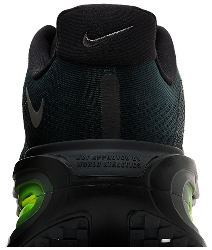 Nike Vomero Premium Black Volt