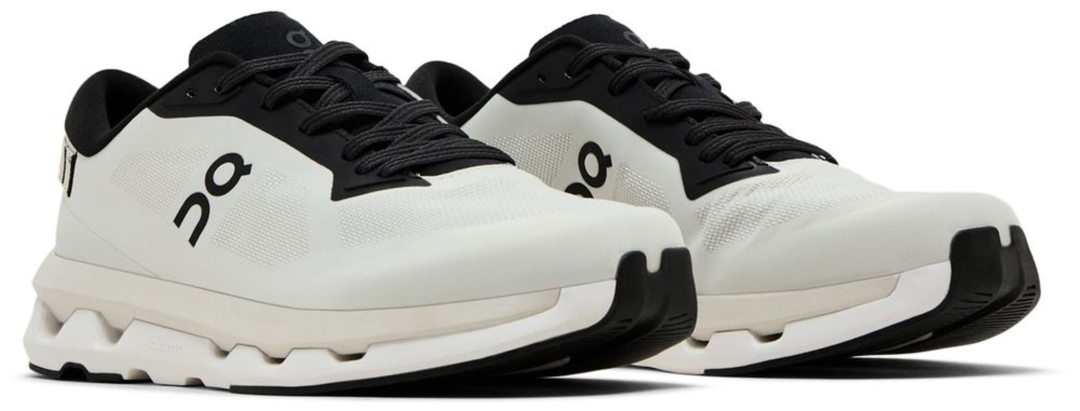 On Running Cloudzone Ice Black