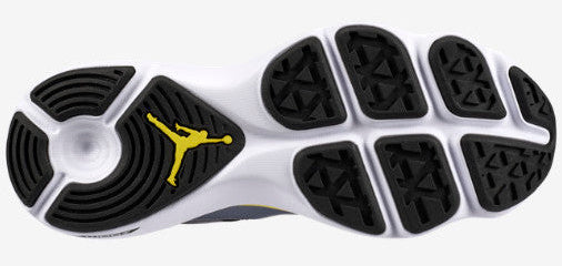 Jordan Flight Runner 'Wolf Grey Vibrant Yellow'