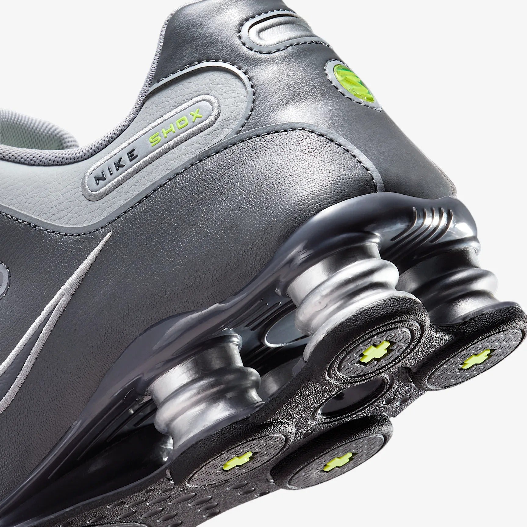 Nike Shox NZ Dark Grey Wolf Grey