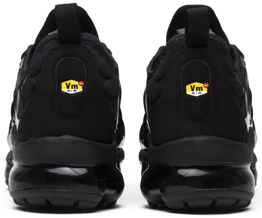 Nike Air VaporMax Plus Triple Black