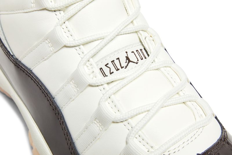 Jordan 11 Retro Neapolitan (Women's)