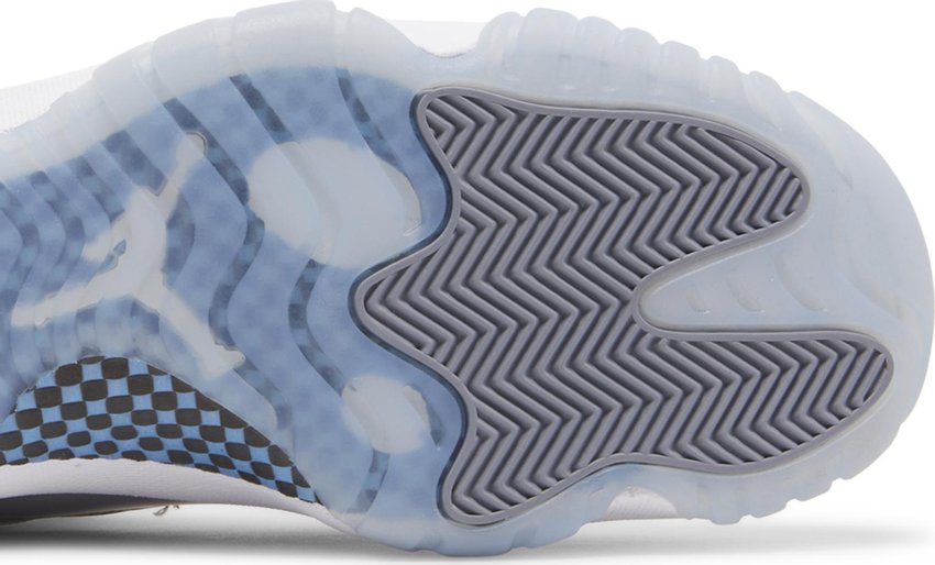 Jordan 11 Retro Low Cement Grey