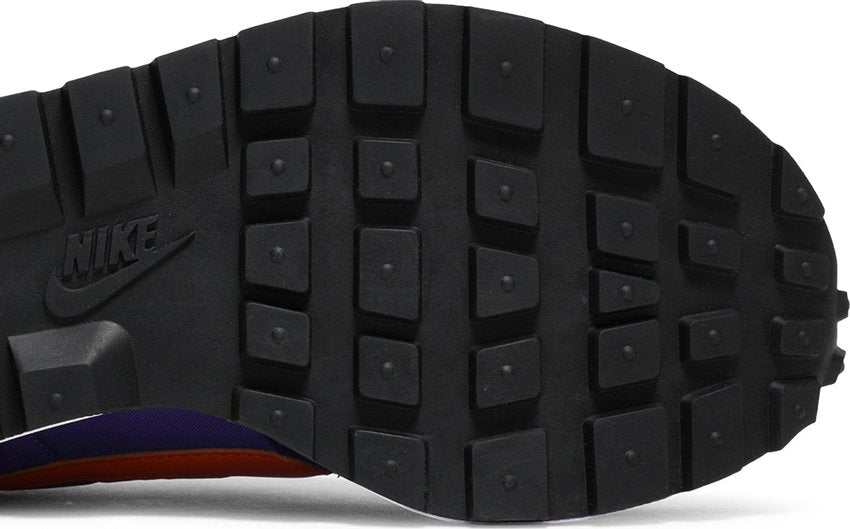Nike Vaporwaffle sacai Dark Iris