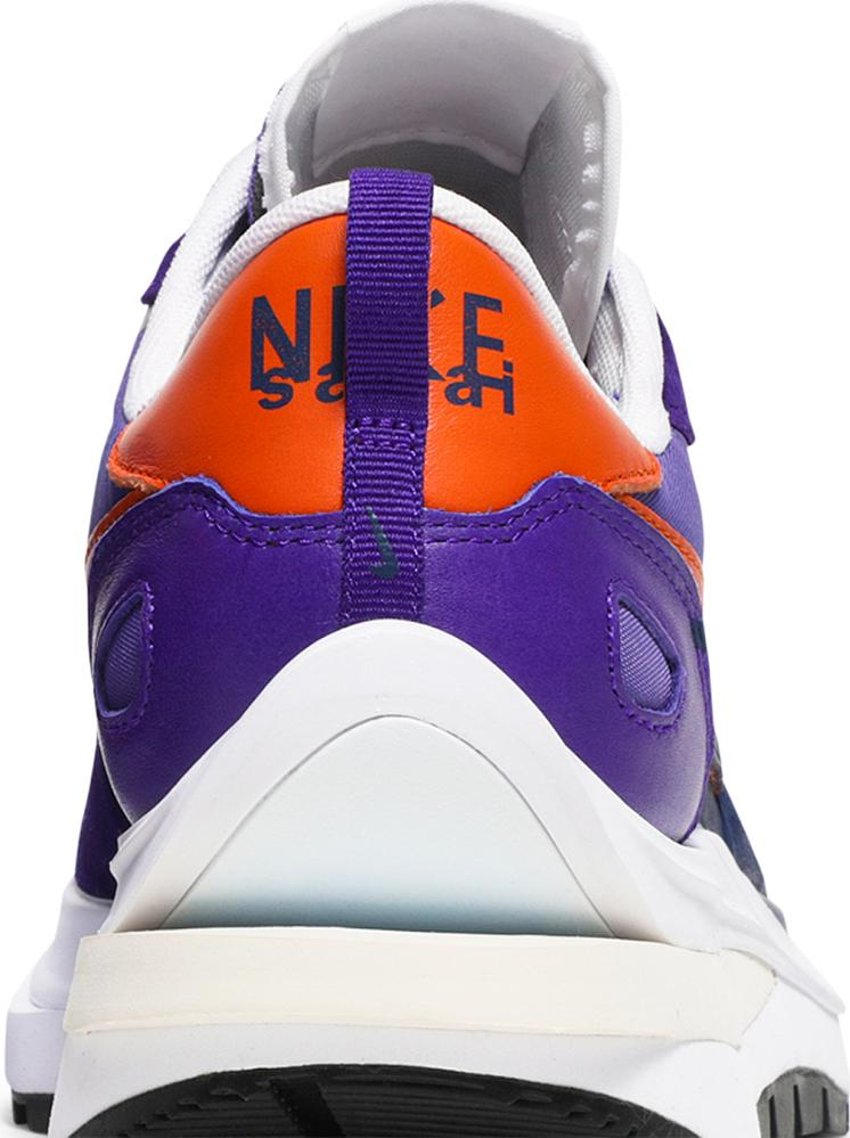 Nike Vaporwaffle sacai Dark Iris