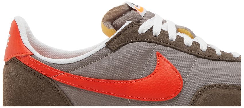 Nike Waffle Trainer 2 Moon Fossil Team Orange