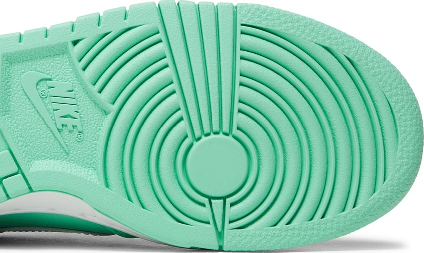 Nike Dunk Low Emerald Rise (GS)