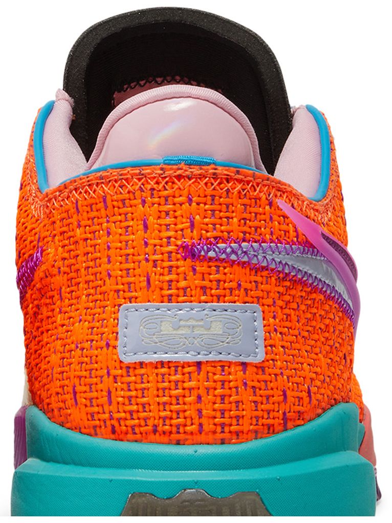 Nike LeBron 20 Chosen 1