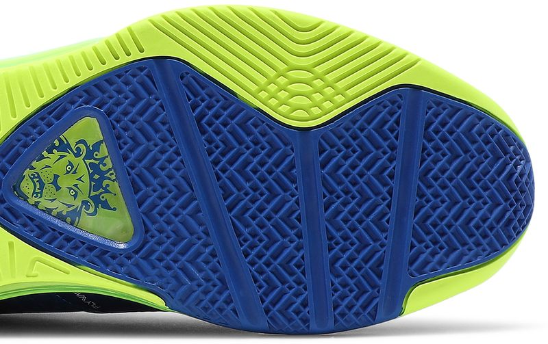 Nike LeBron 8 V2 Sprite (2021)