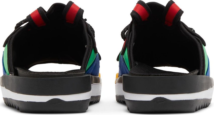 Nike Offline 2.0 Uno Wild Card