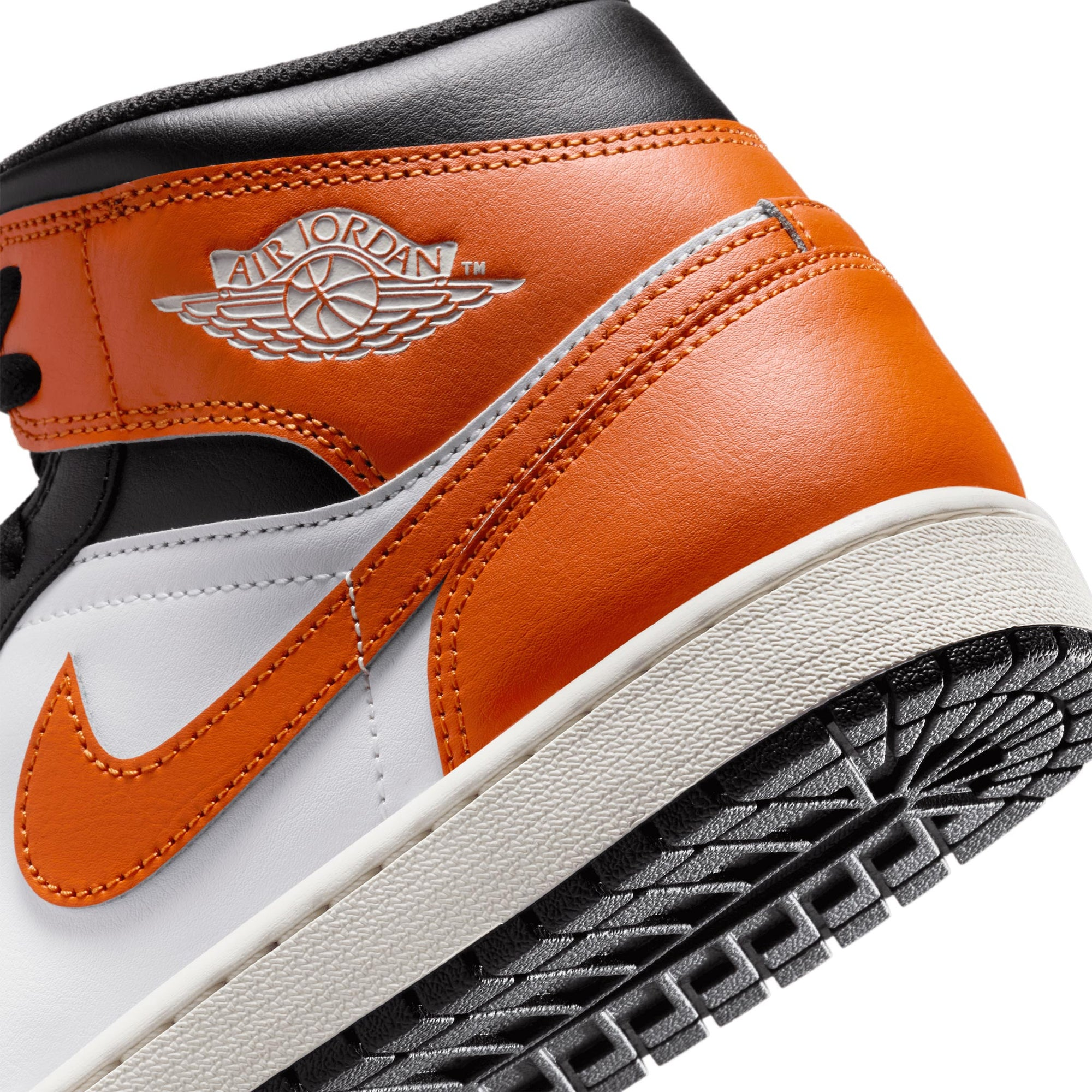 Jordan 1 Mid Black Toe Starfish