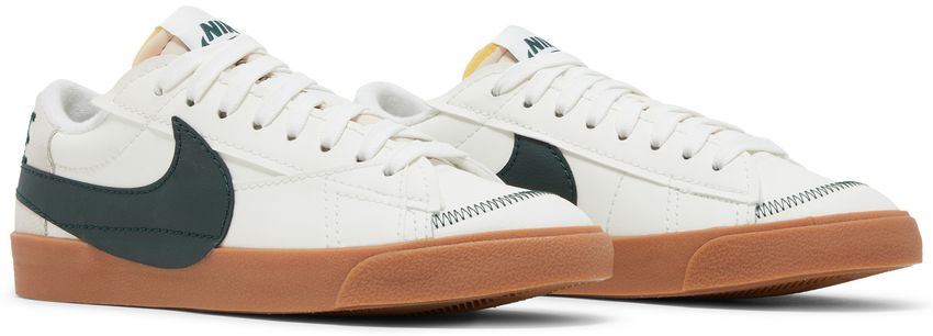 Nike Blazer Low 77 Jumbo WNTR Sail Pro Green Gum