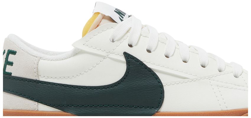 Nike Blazer Low 77 Jumbo WNTR Sail Pro Green Gum