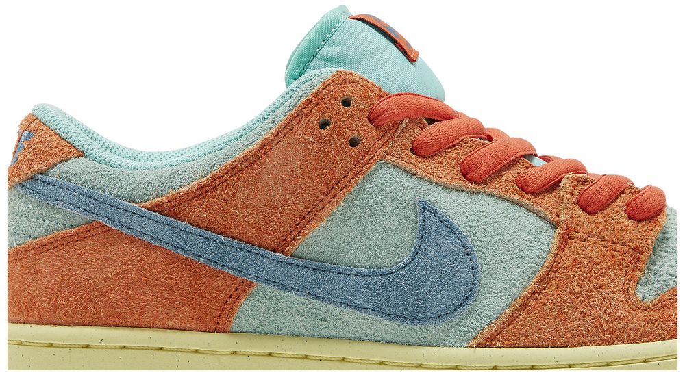 Nike SB Dunk Low Orange Emerald Rise
