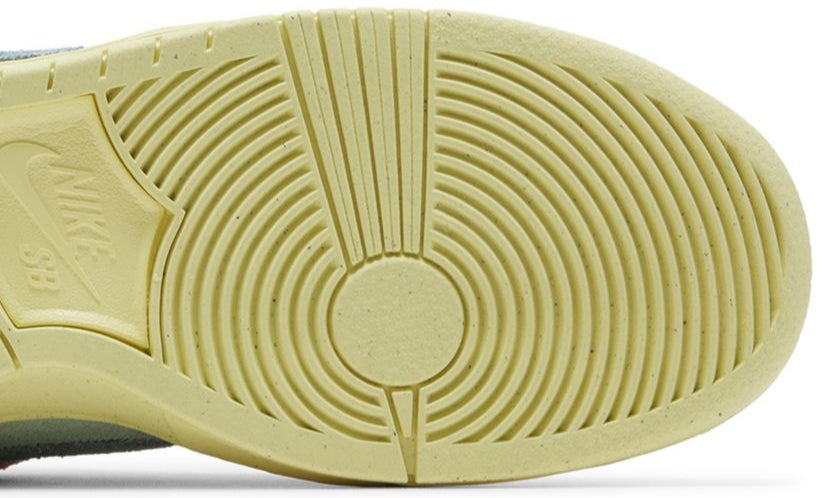 Nike SB Dunk Low Orange Emerald Rise