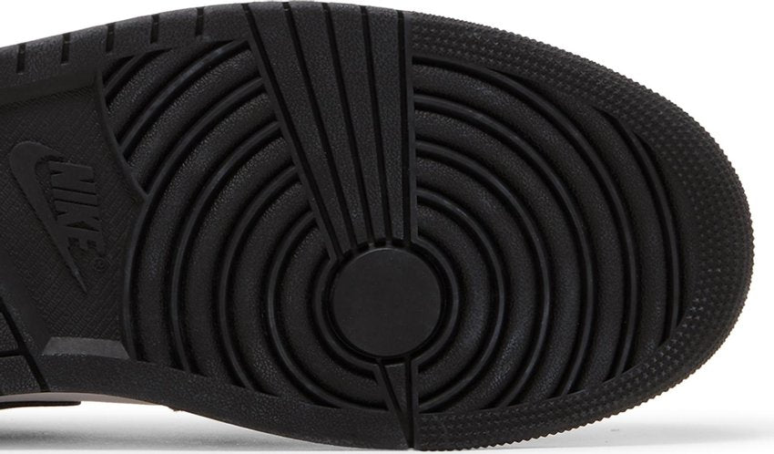 Jordan 1 Low SE Flight Club