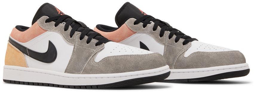 Jordan 1 Low SE Flight Club