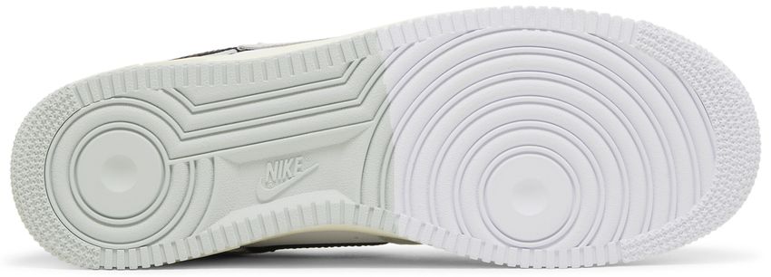 Nike Air Force 1 Low '07 LV8 Split Light Silver