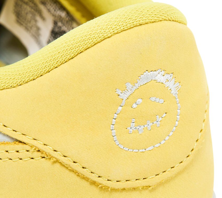 Jordan 1 Retro Low OG SP Travis Scott Canary (Women's)