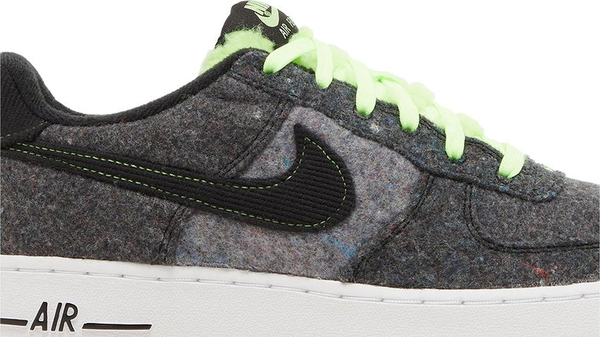 Nike Air Force 1 Low LV8 Black Ghost Green (GS)