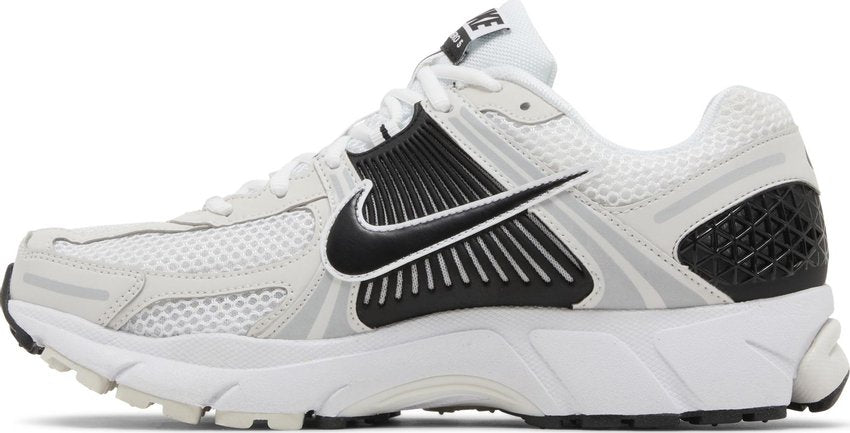 Nike Zoom Vomero 5 White Black