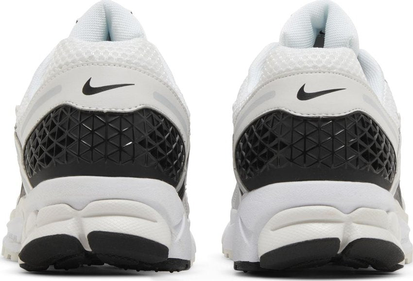 Nike Zoom Vomero 5 White Black