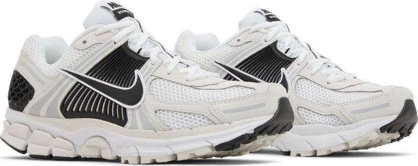 Nike Zoom Vomero 5 White Black