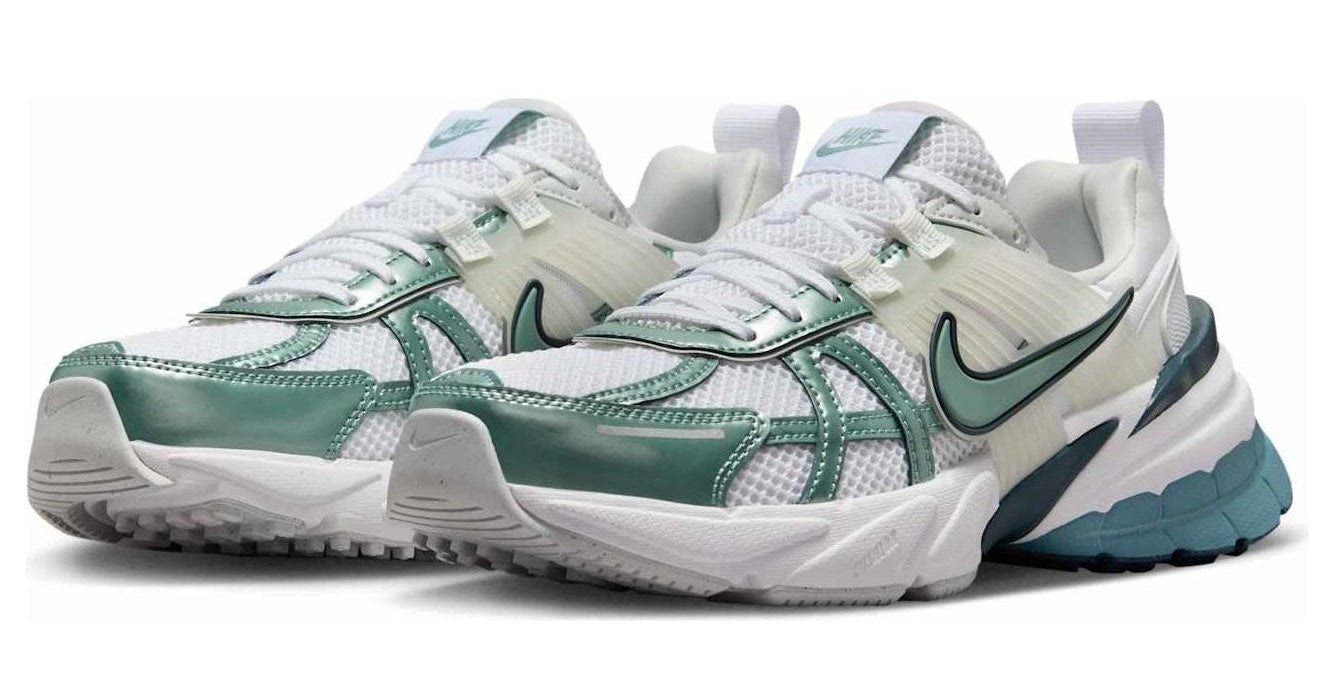 Nike V2K Run White Smokey Blue Armory Navy Cannon (Women's)