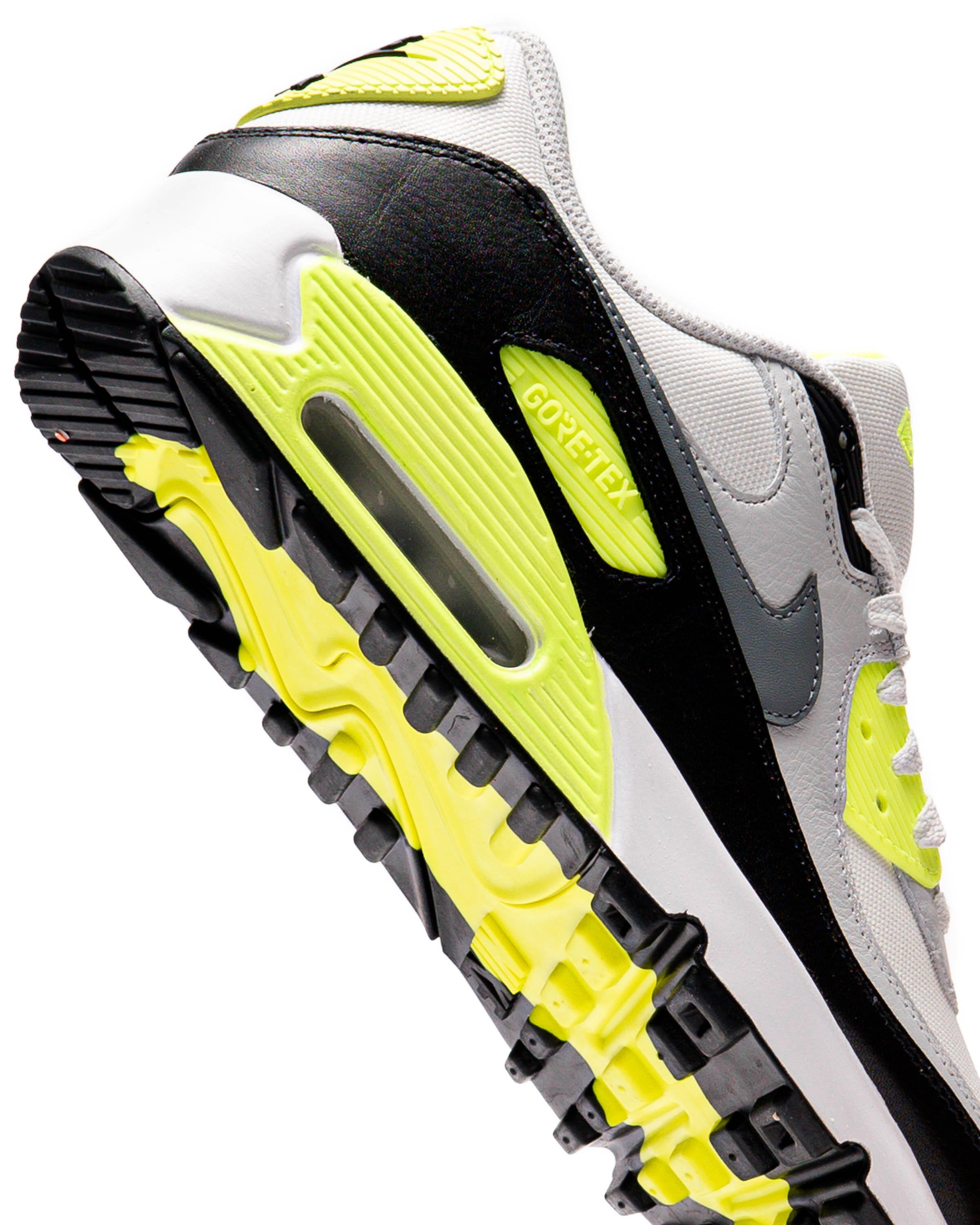 Nike Air Max 90 Gore-Tex Summit White Volt Black Cool Grey