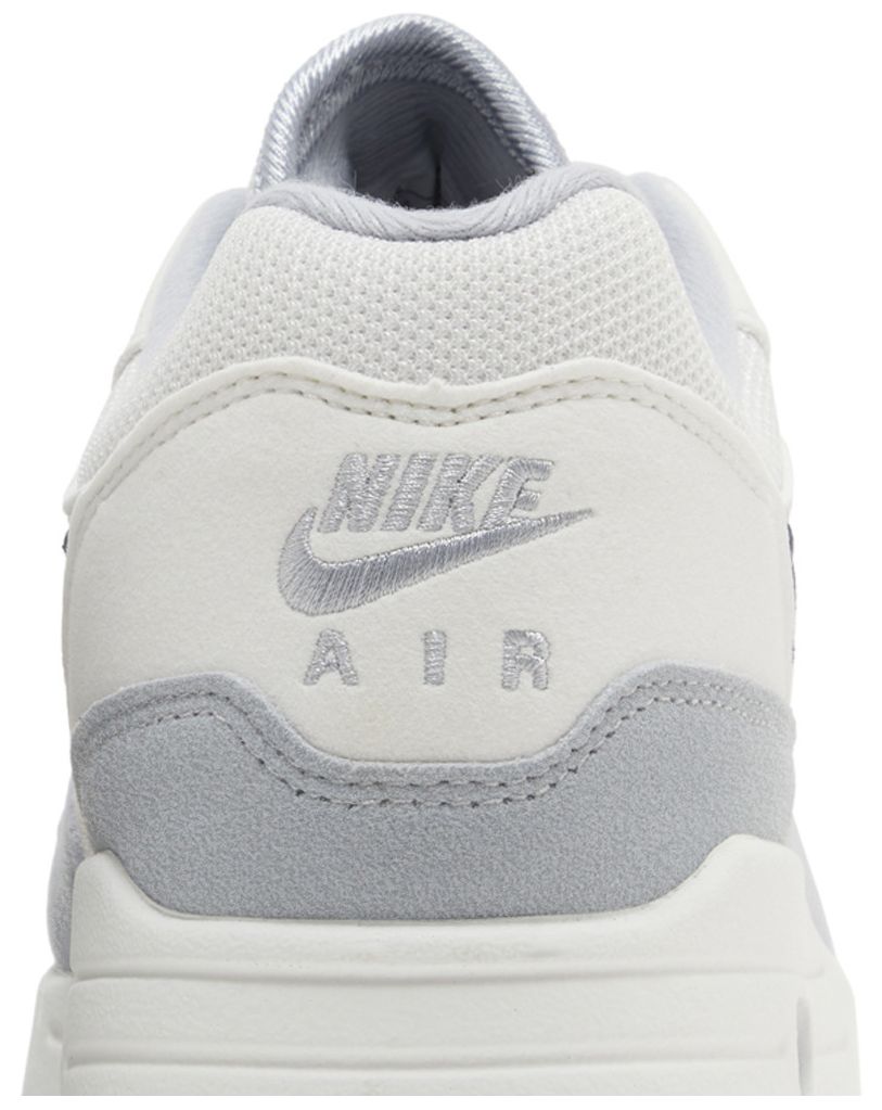 Nike Air Max 1 Platinum Tint Dark Obsidian