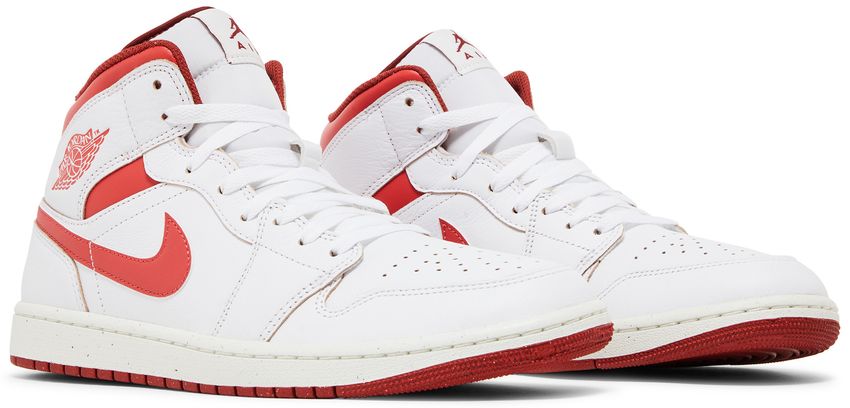 Jordan 1 Mid SE Dune Red