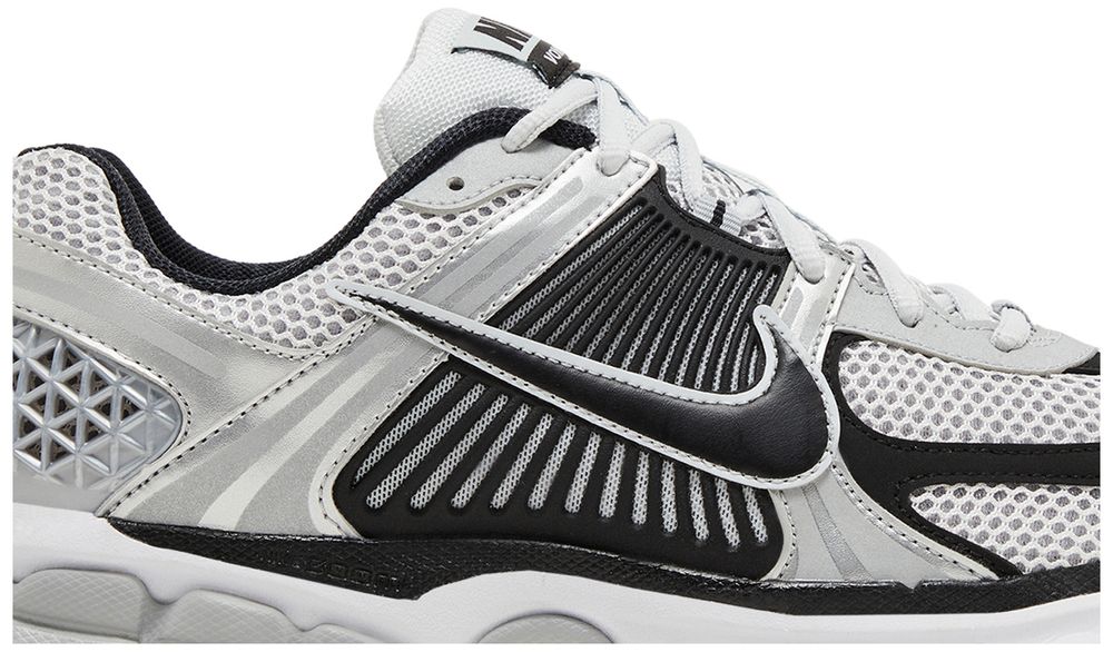 Nike Zoom Vomero 5 Metallic Silver Black