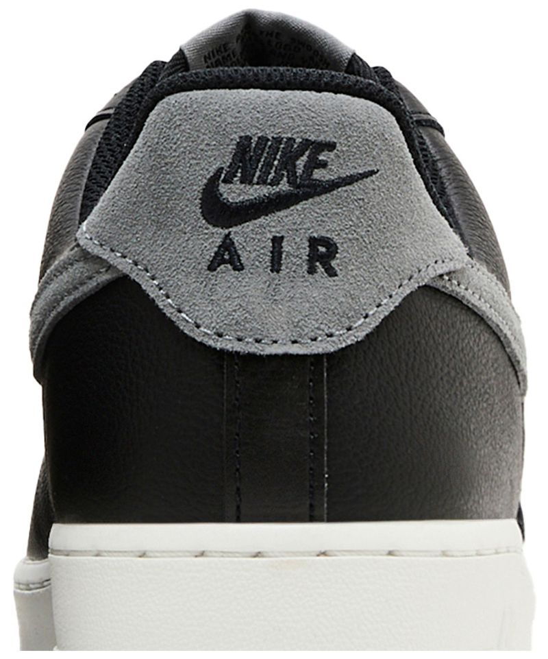 Nike Air Force 1 '07 Smoke Grey