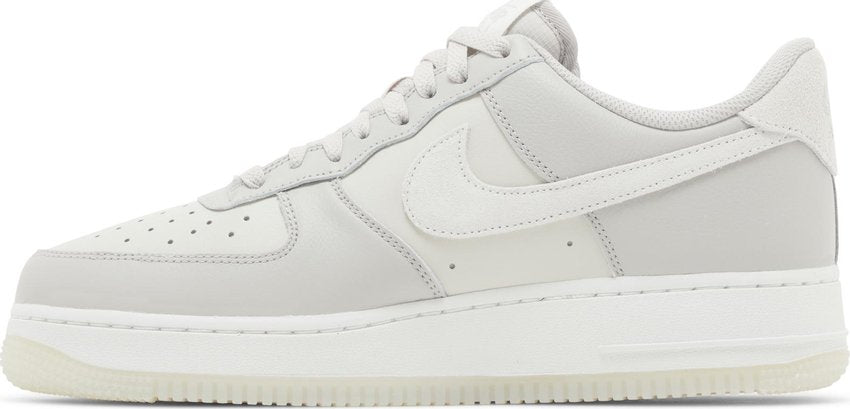 Nike Air Force 1 Low '07 LV8 Light Bone