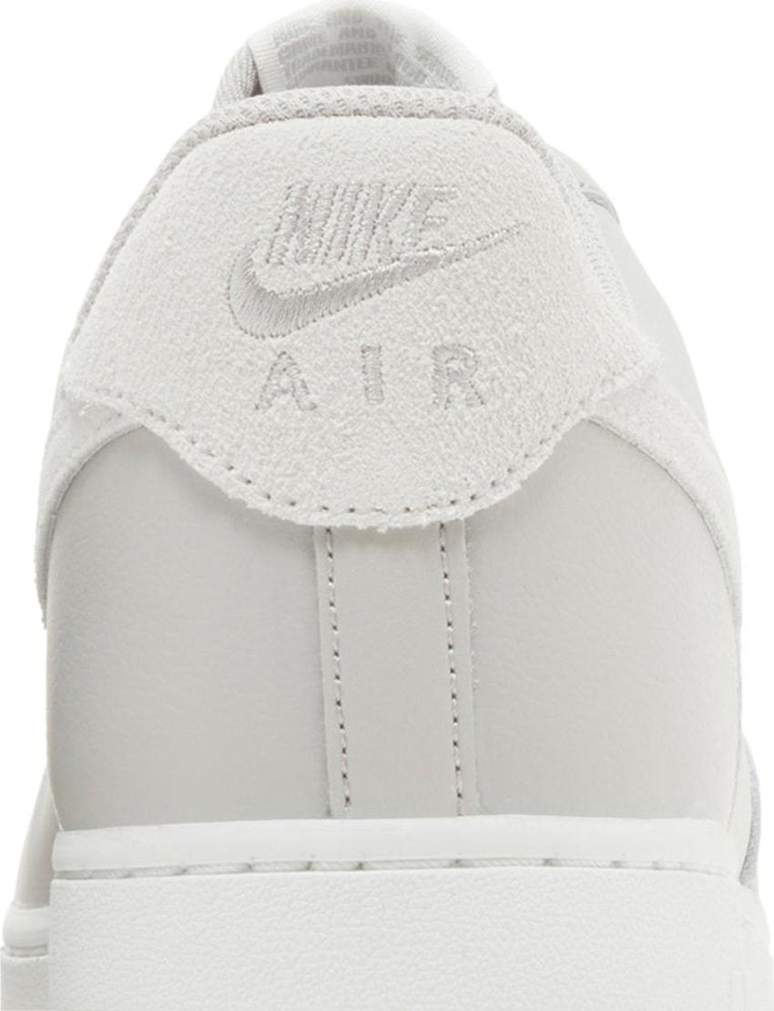 Nike Air Force 1 Low '07 LV8 Light Bone