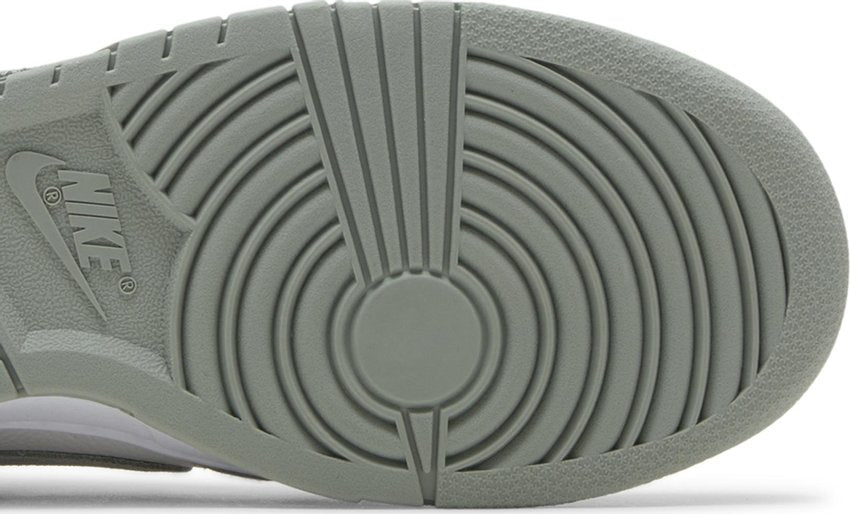 Nike Dunk Low SE White Light Pumice