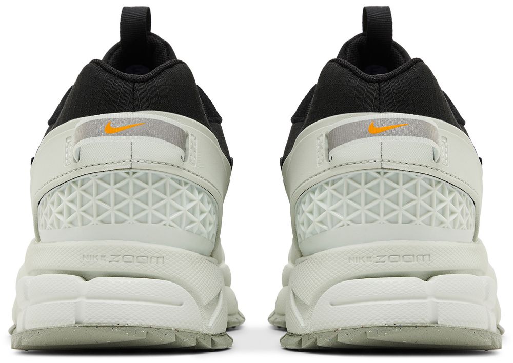 Nike Zoom Vomero 5 Roam Black Light Silver