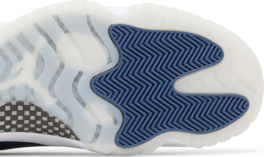 Jordan 11 Retro Low Diffused Blue