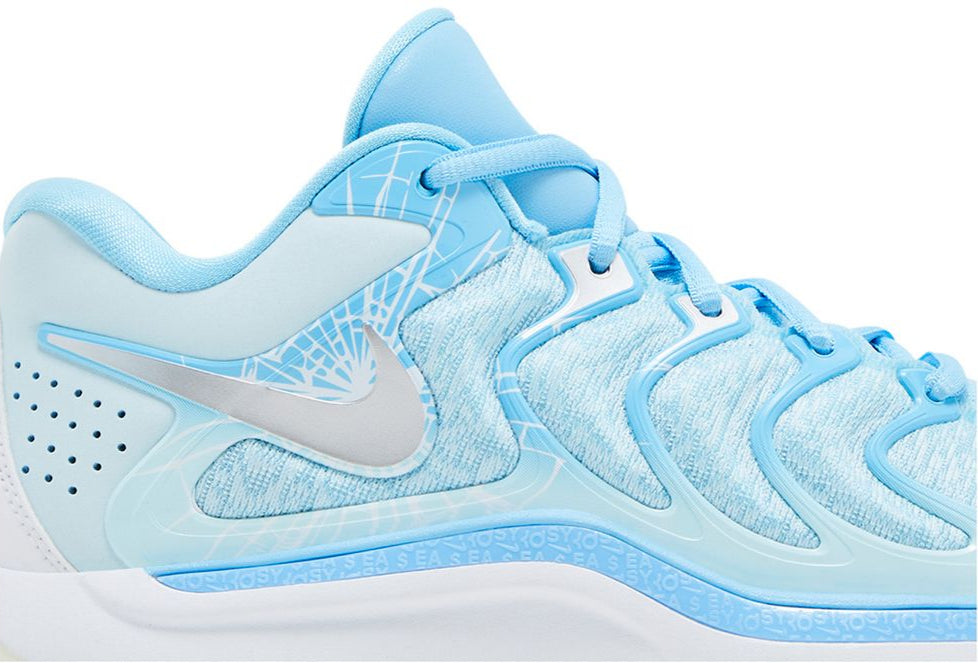 Nike KD 17 Christmas