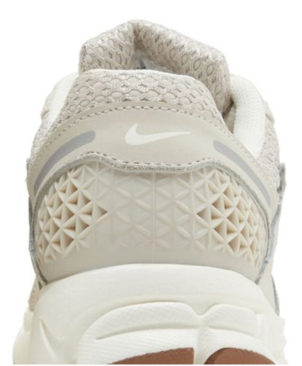 Nike Zoom Vomero 5 Light Orewood Brown (Women's)