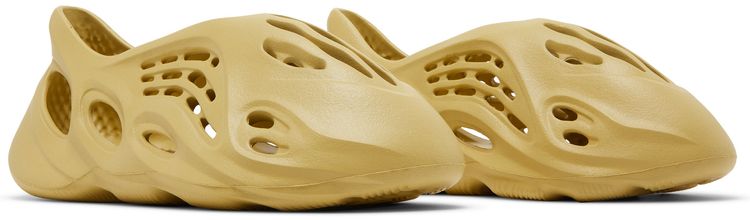 adidas Yeezy Foam RNNR Sulfur