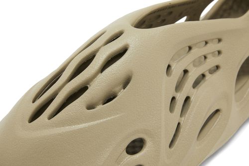 adidas Yeezy Foam RNR Stone Taupe